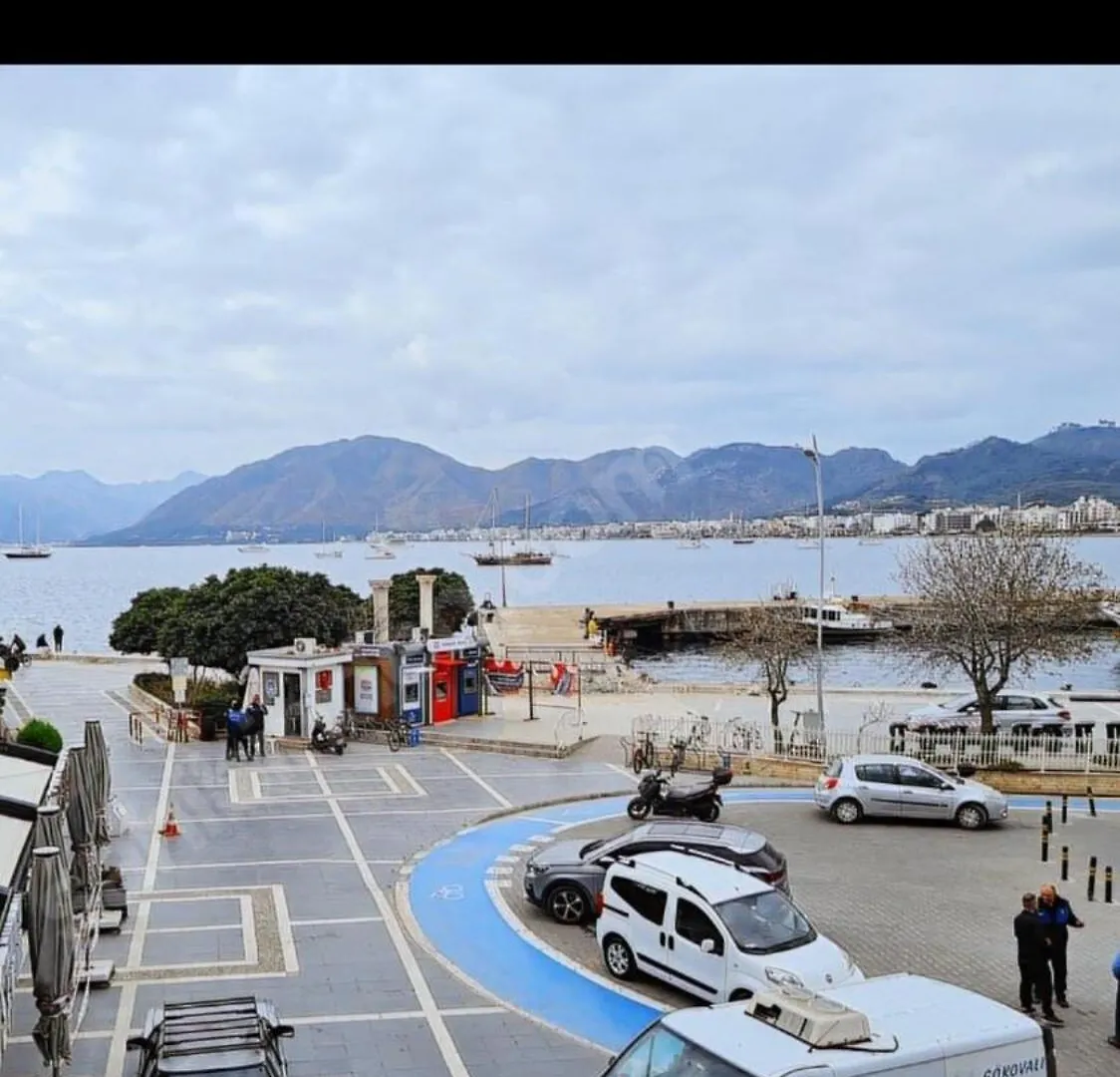 Red, Sea View Central Flat 马尔马里斯 0*,